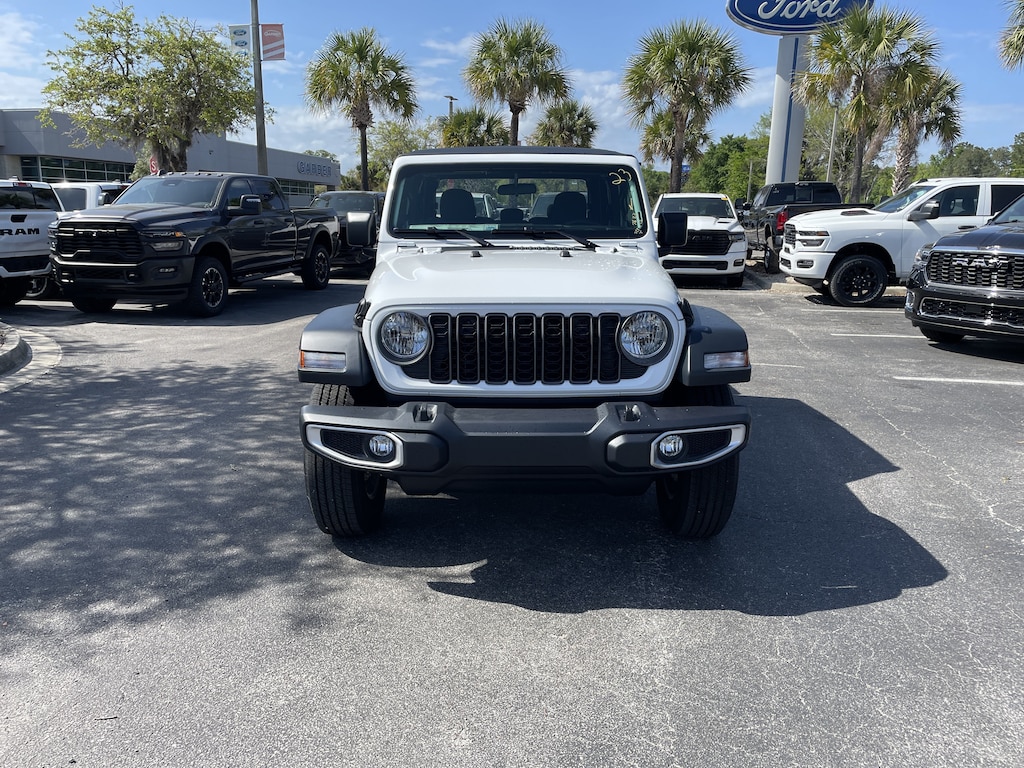New 2026 Jeep Gladiator SPORT 4X4 Pickup