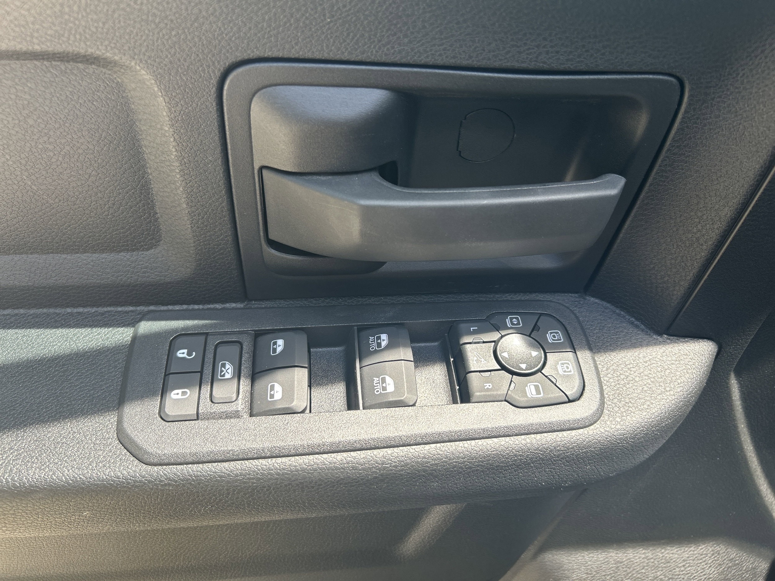 2025 RAM 2500 Tradesman - Photo 7