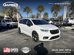 2026 Chrysler Pacifica LIMITED Passenger Van