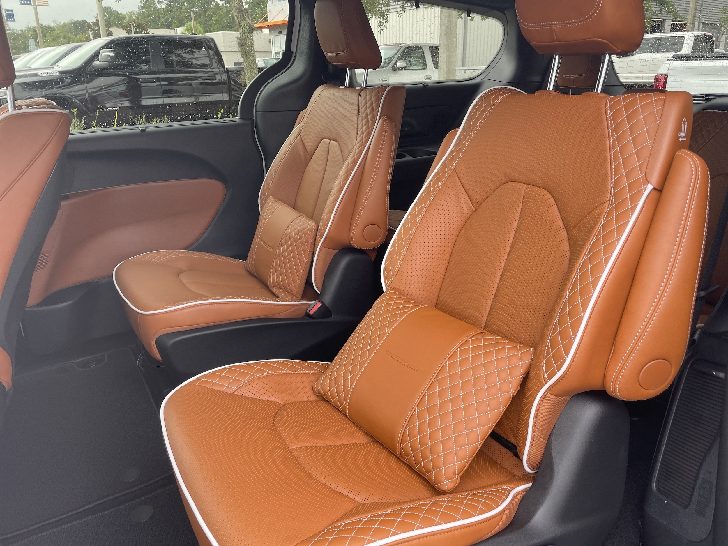 2026 Chrysler Pacifica Pinnacle - Photo 34