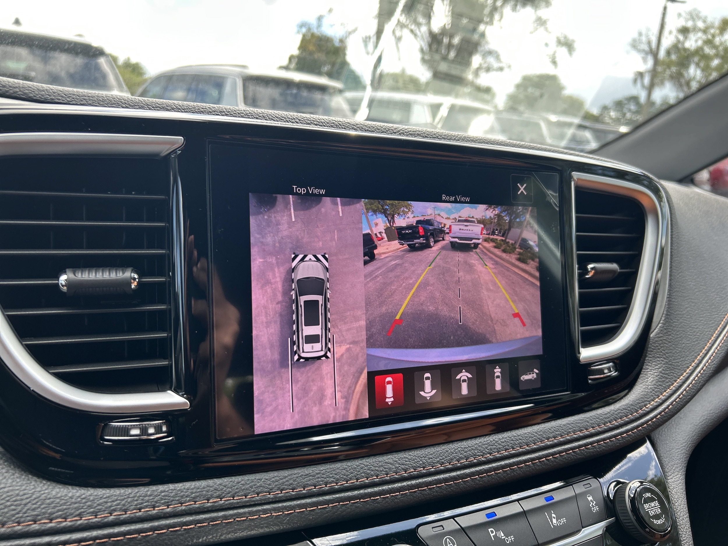 2026 Chrysler Pacifica Pinnacle - Photo 34