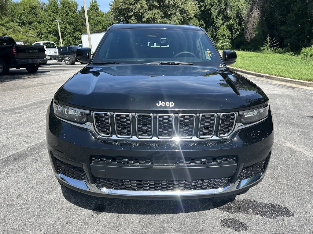 New 2026 Jeep Grand Cherokee L LAREDO 4X2 Sport Utility