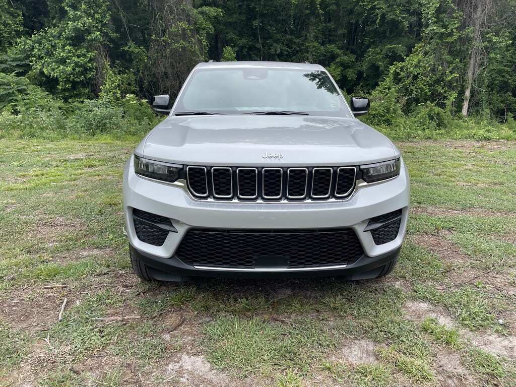 New 2026 Jeep Grand Cherokee LAREDO X 4X2 Sport Utility