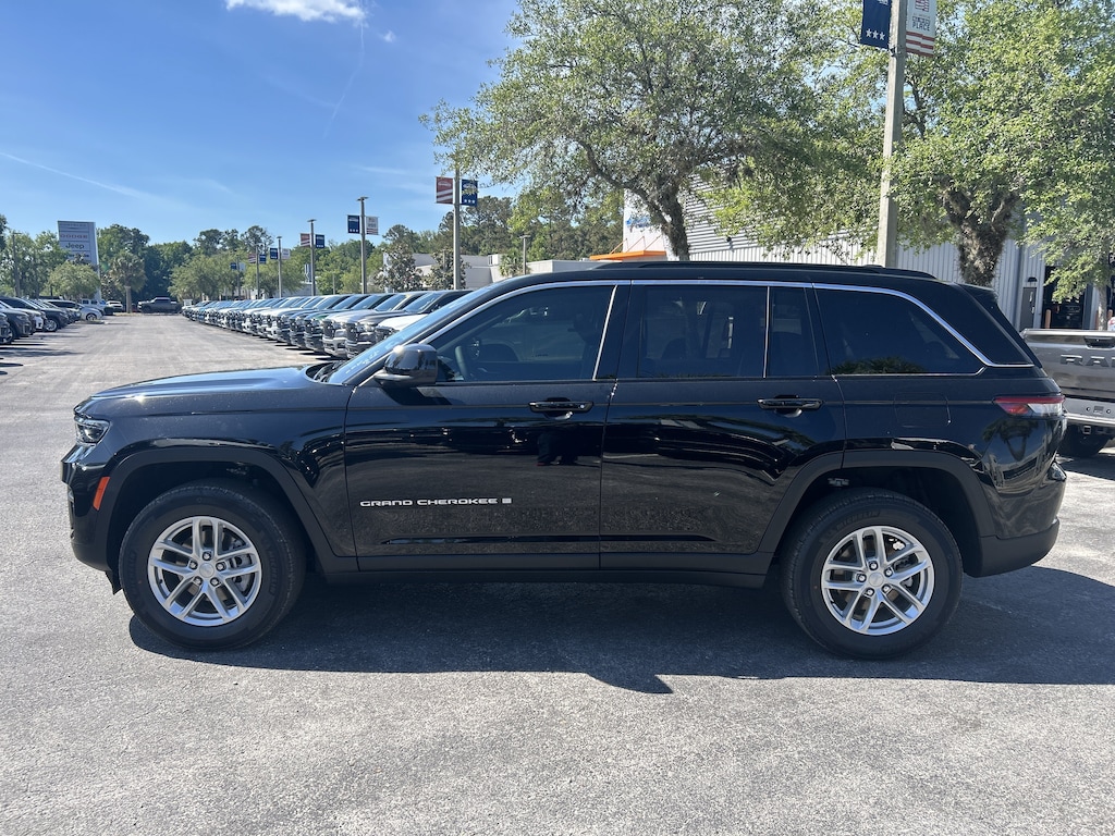 New 2026 Jeep Grand Cherokee LAREDO X 4X2 Sport Utility