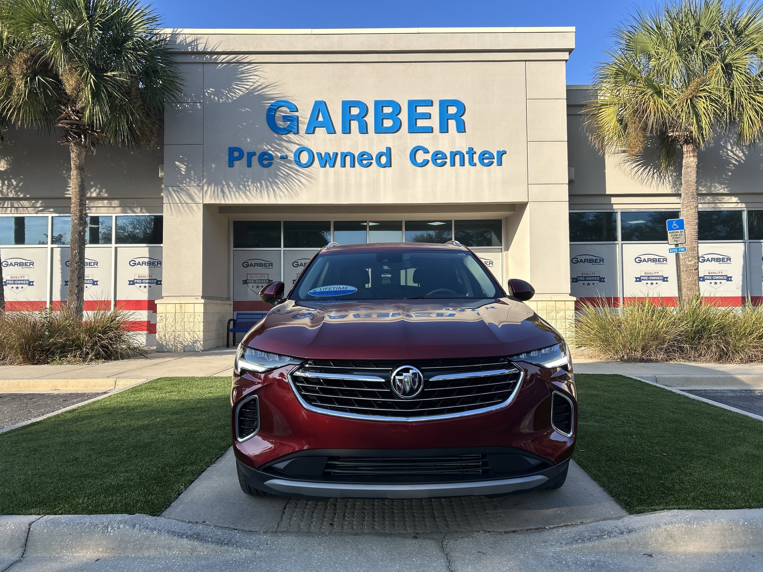 2023 Buick Envision Preferred photo 2