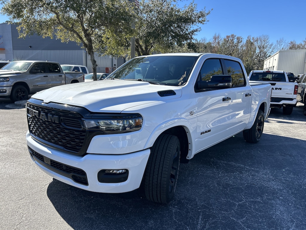 New 2026 Ram 1500 BIG HORN CREW CAB 4X4 5'7 BOX Pickup