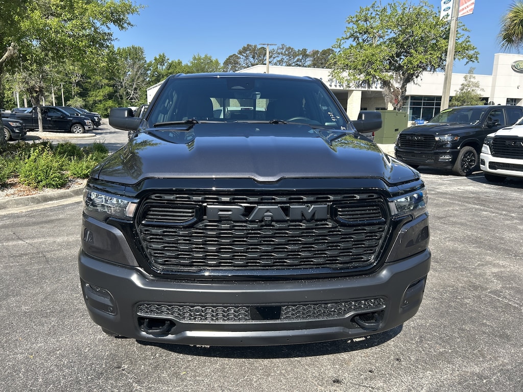 New 2026 Ram 1500 WARLOCK CREW CAB 4X4 5'7 BOX Pickup