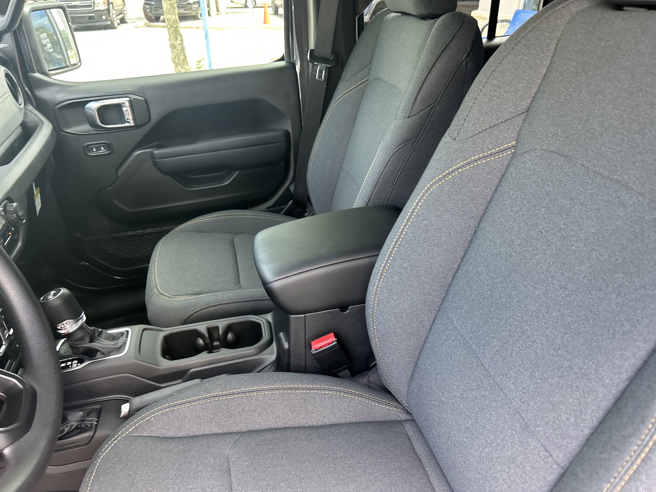 2025 Jeep Wrangler 4-Door Sport - Photo 14