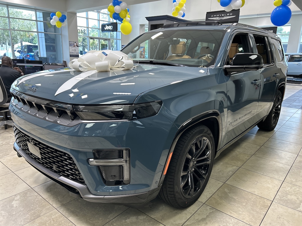 New 2026 Jeep Grand Wagoneer SUMMIT RESERVE 4X4 Sport Utility