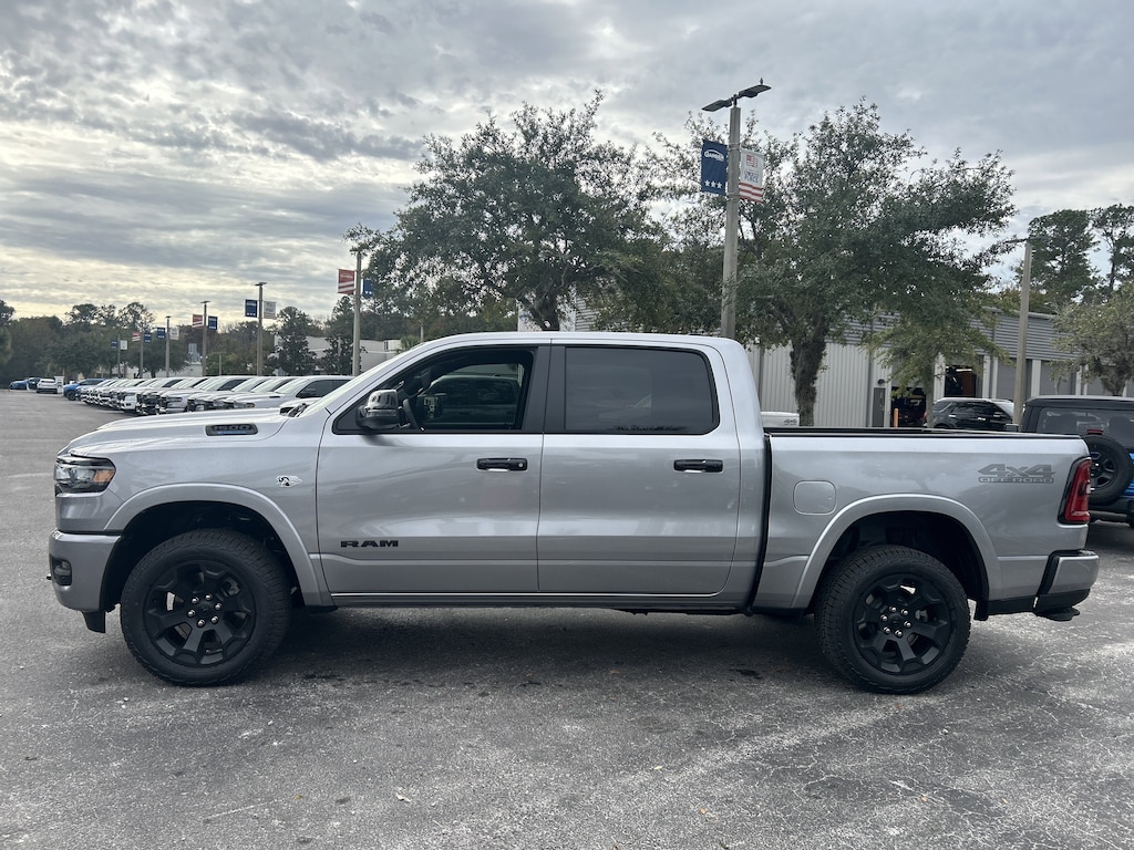 New 2026 Ram 1500 BIG HORN CREW CAB 4X4 5'7 BOX Pickup