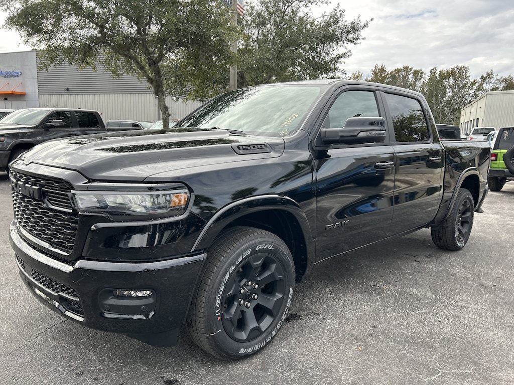 New 2026 Ram 1500 BIG HORN CREW CAB 4X4 5'7 BOX Pickup