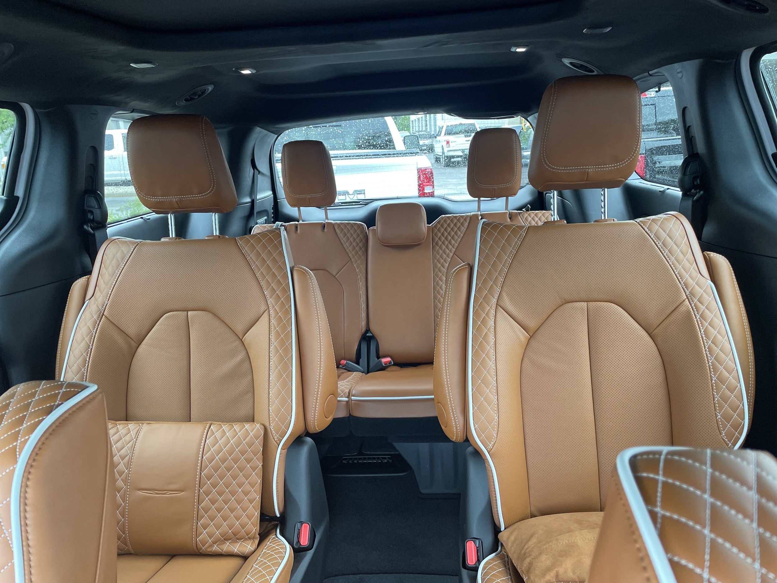 2026 Chrysler Pacifica Pinnacle - Photo 12
