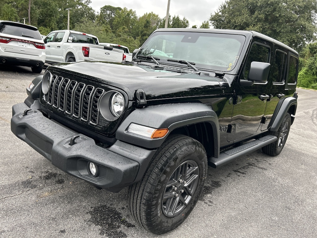New 2025 Jeep Wrangler 4-DOOR SPORT S Sport Utility