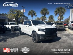 2026 Ram 1500 WARLOCK CREW CAB 4X4 5'7 BOX Pickup