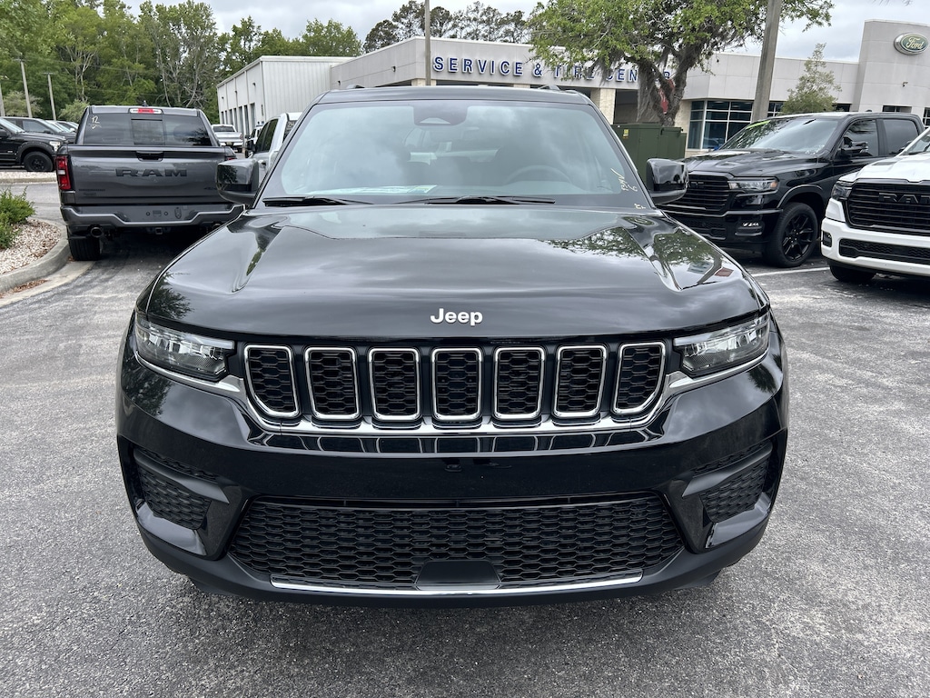 New 2026 Jeep Grand Cherokee LAREDO X 4X4 Sport Utility