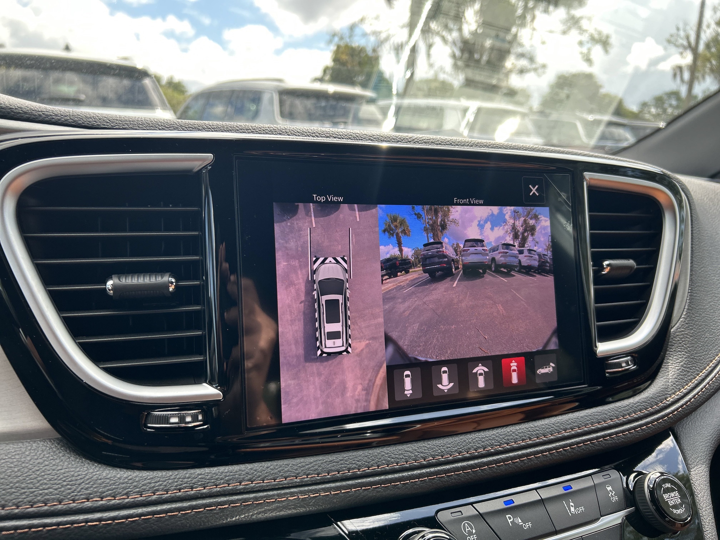 2026 Chrysler Pacifica Pinnacle - Photo 35