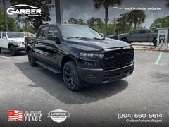 2026 Ram 1500 EXPRESS CREW CAB 4X4 5'7 BOX Pickup