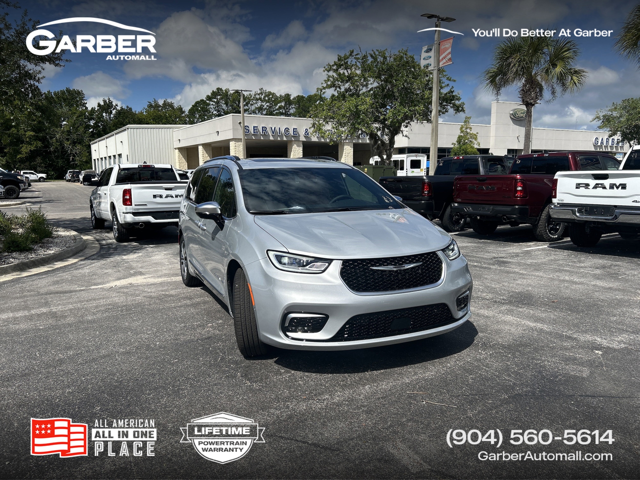 2026 Chrysler Pacifica Pinnacle's photo