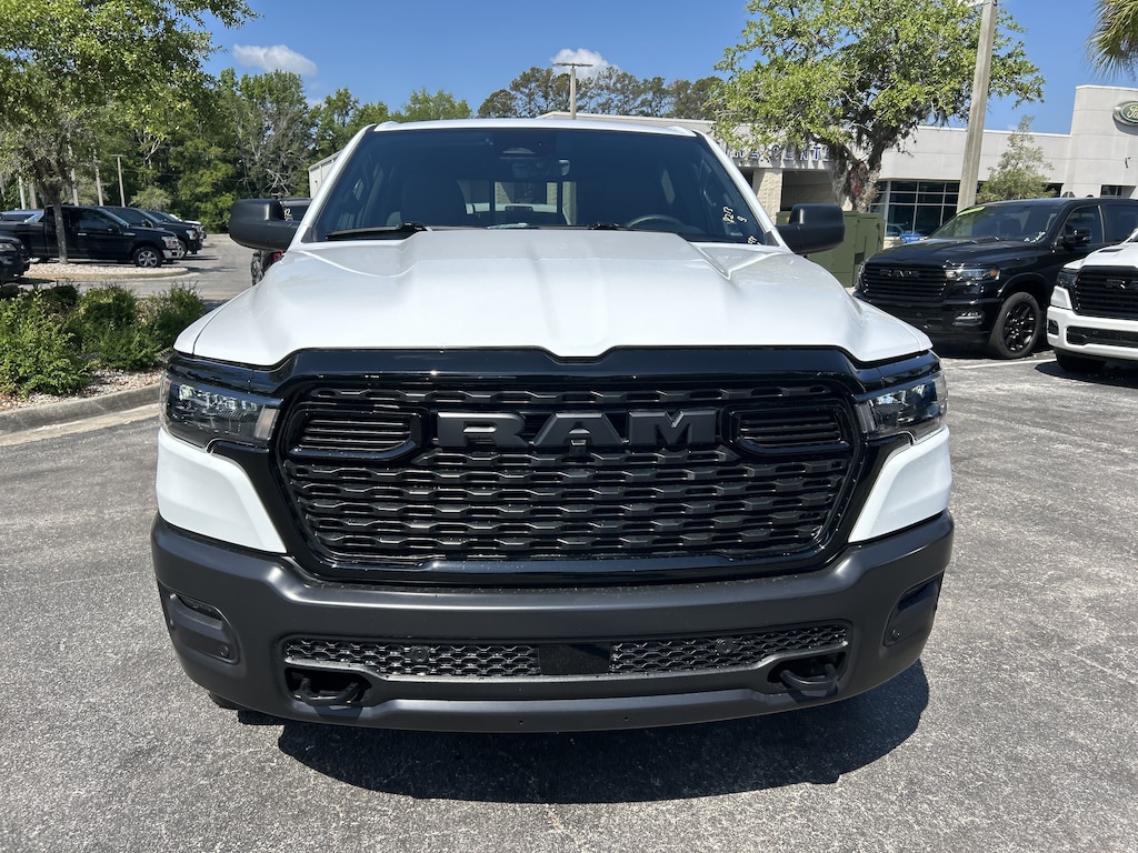 New 2026 Ram 1500 WARLOCK CREW CAB 4X4 5'7 BOX Pickup