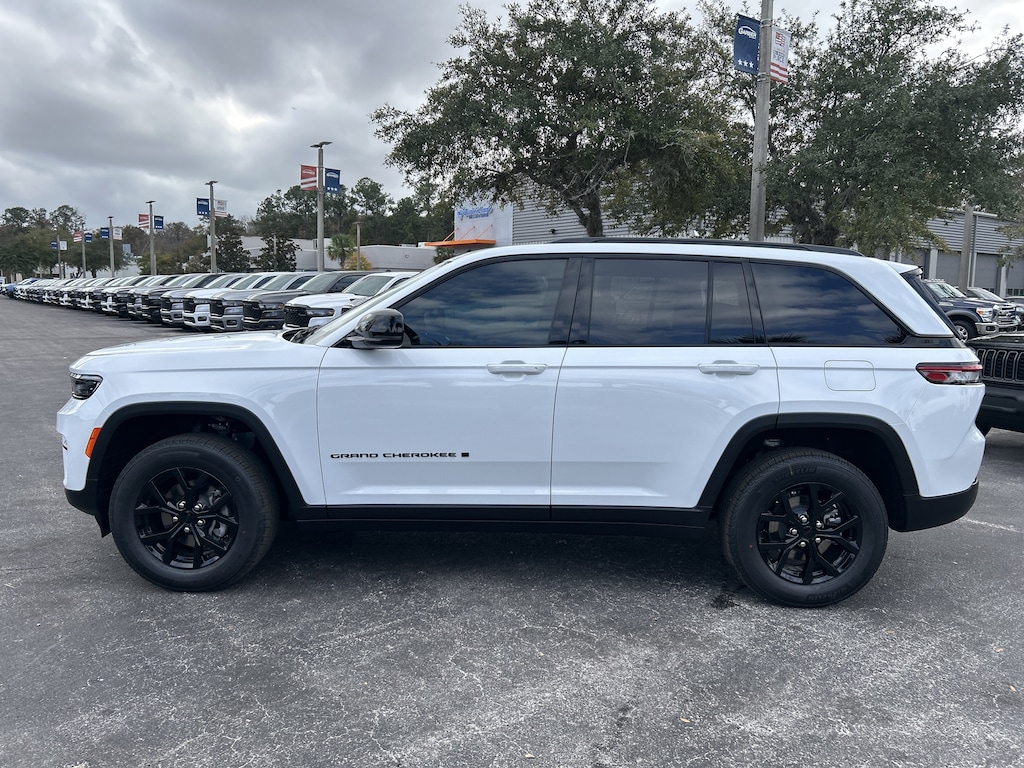New 2025 Jeep Grand Cherokee ALTITUDE X 4X4 Sport Utility