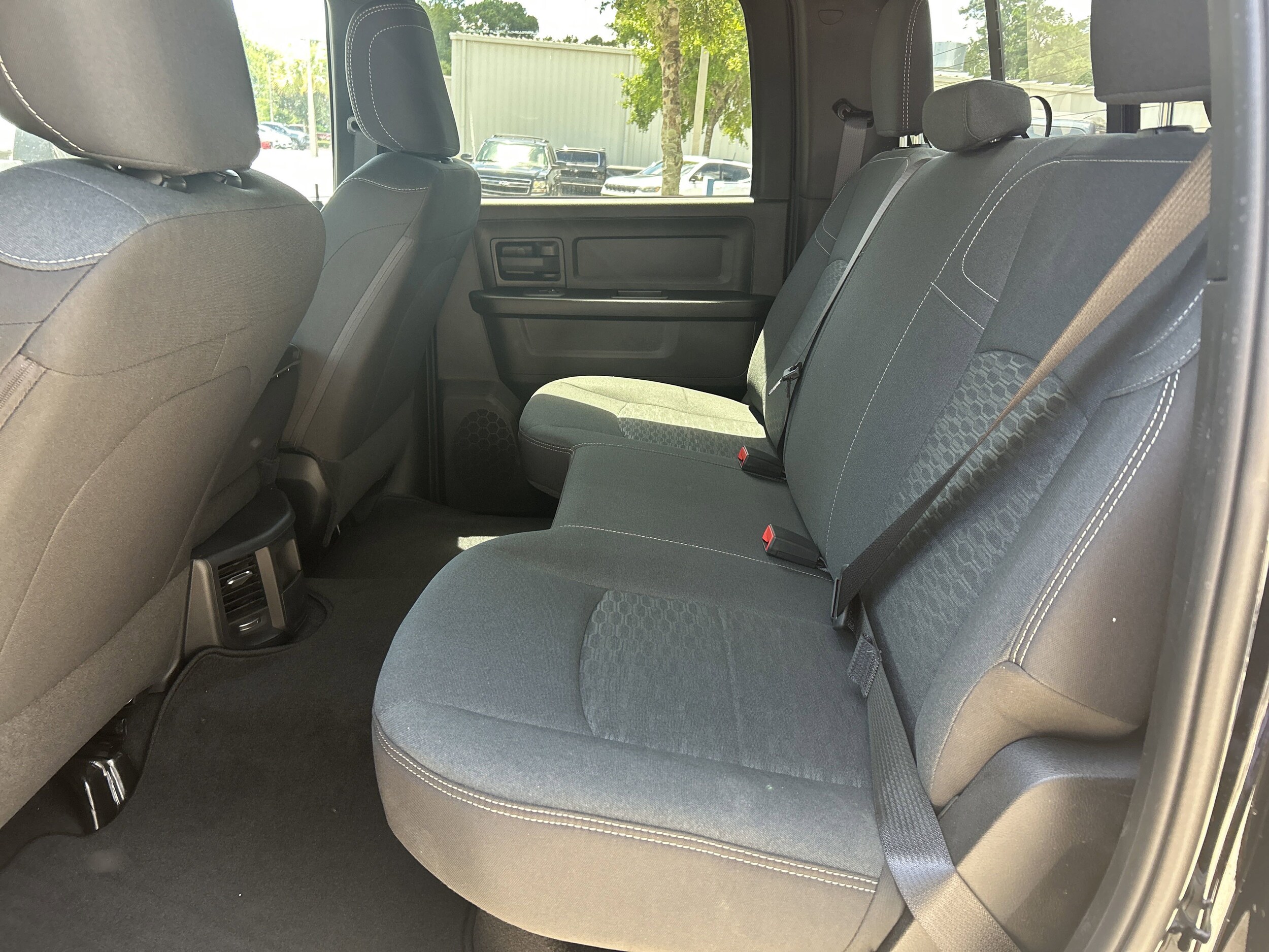 2025 RAM 2500 Tradesman - Photo 24