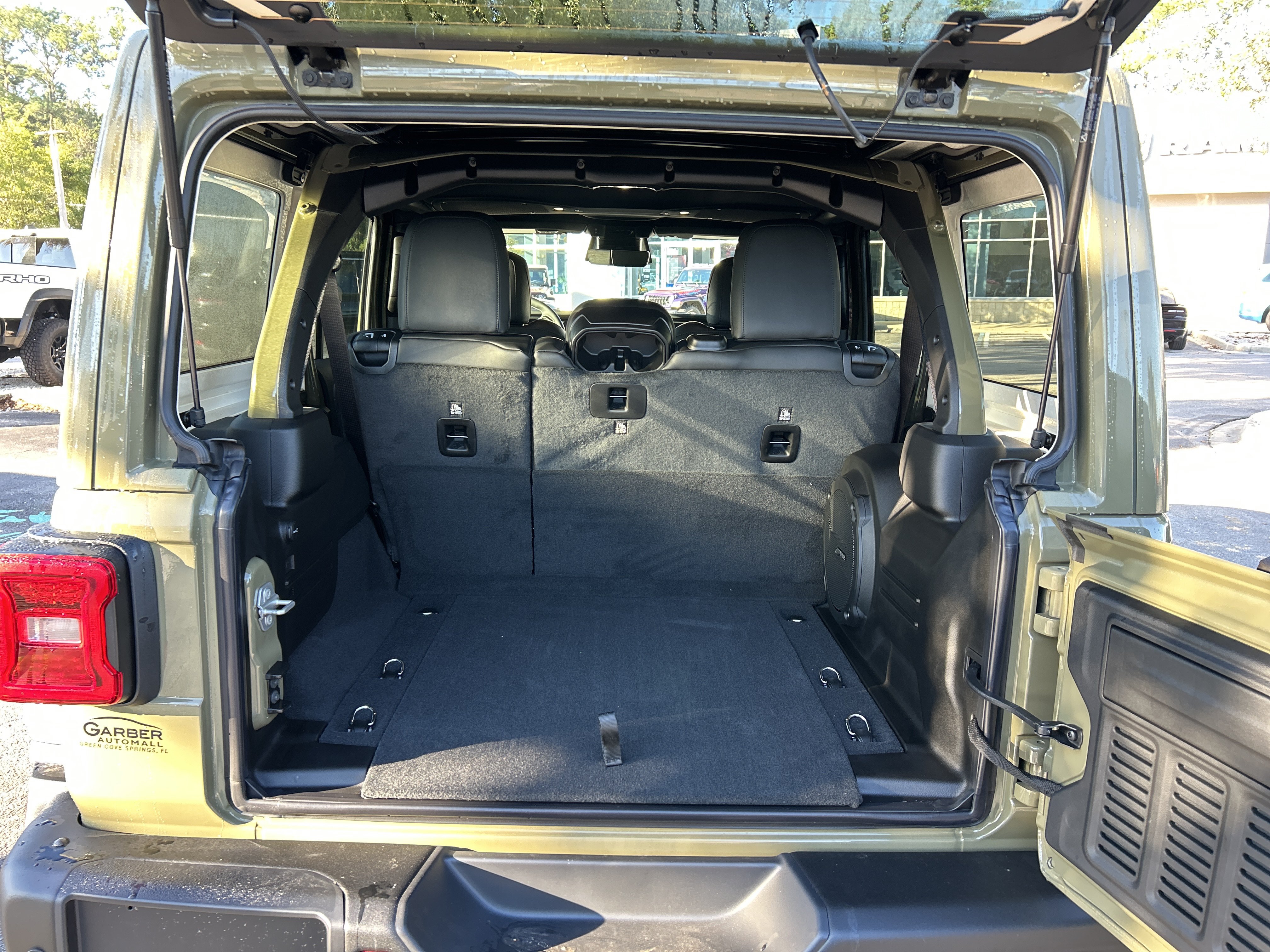 New 2027 Jeep Wrangler 4-DOOR RUBICON X Sport Utility