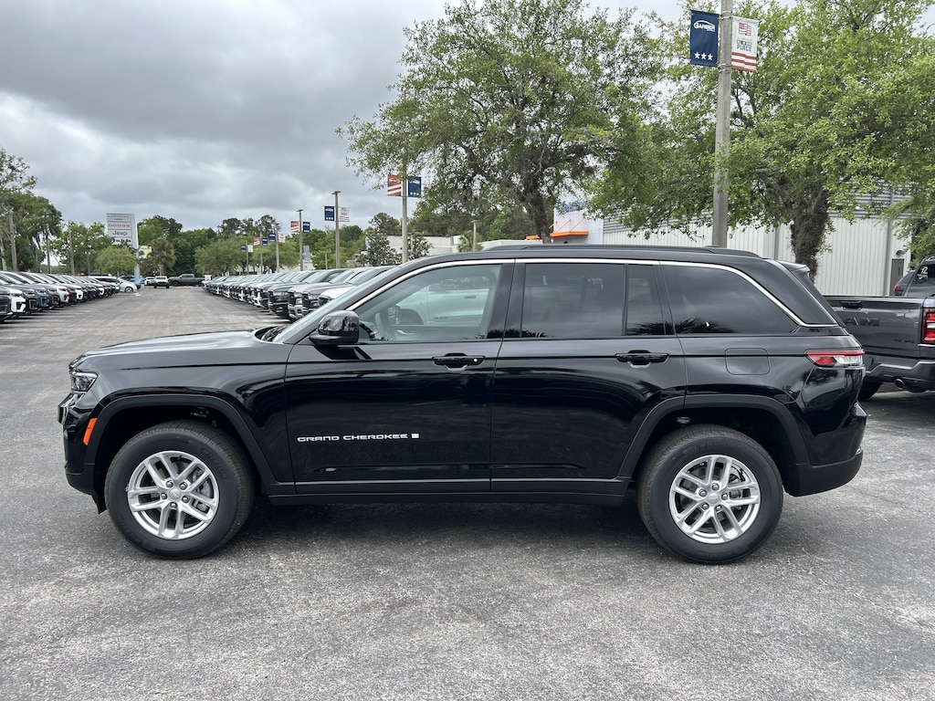 New 2026 Jeep Grand Cherokee LAREDO X 4X4 Sport Utility