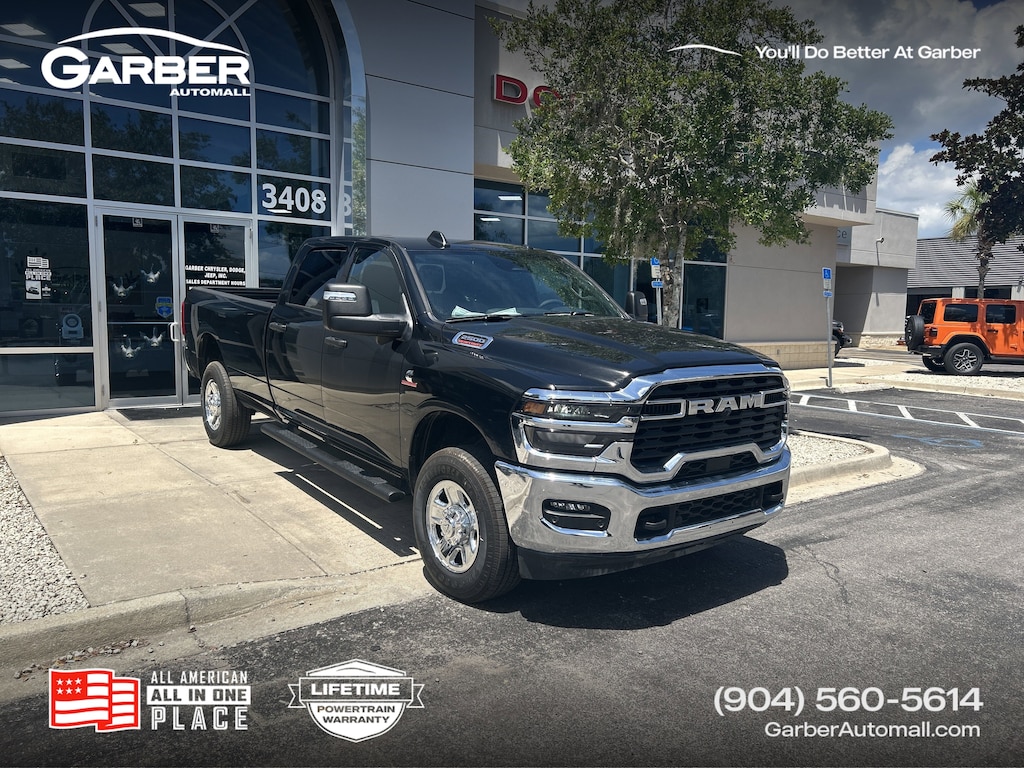 New 2025 Ram 2500 TRADESMAN CREW CAB 4X4 8' BOX Pickup