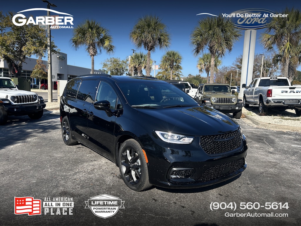 New 2026 Chrysler Pacifica SELECT Passenger Van