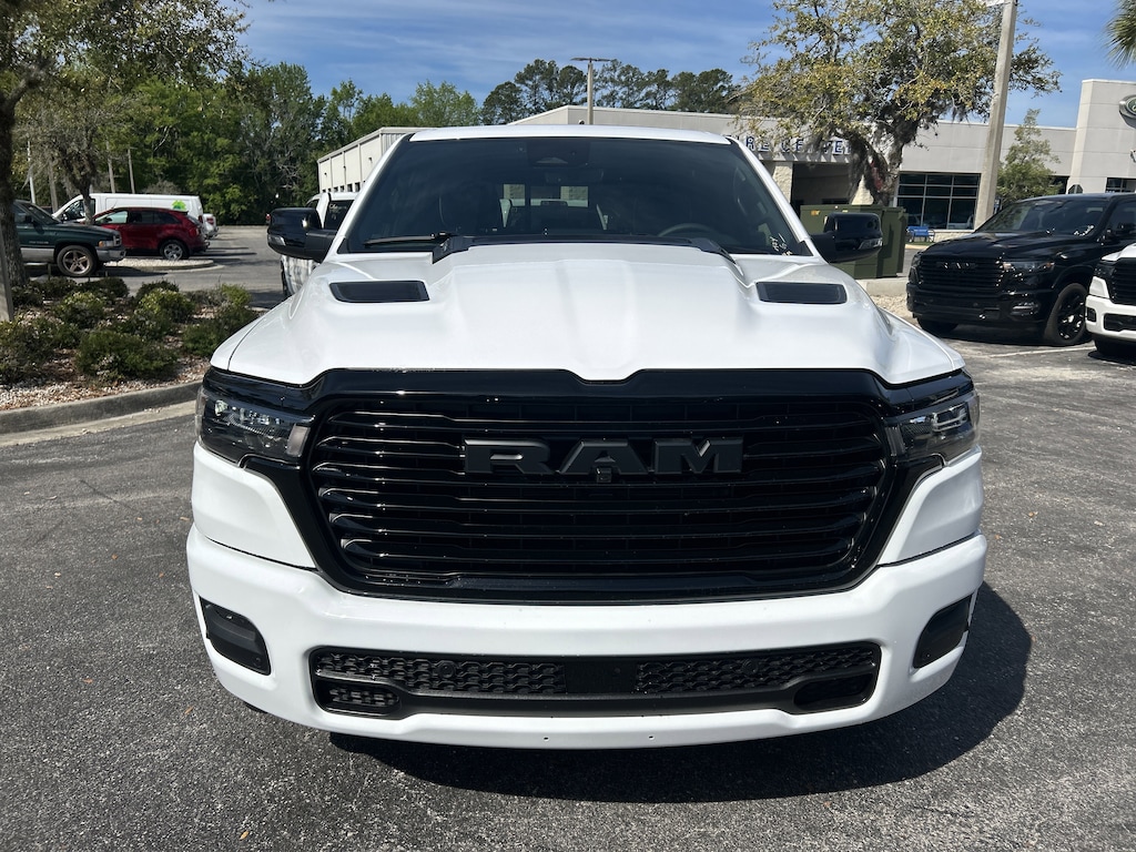 New 2026 Ram 1500 LARAMIE CREW CAB 4X4 5'7 BOX Pickup
