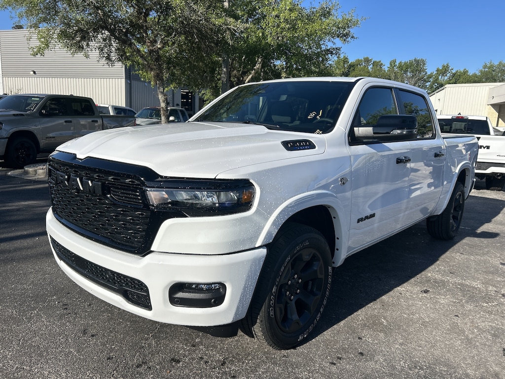 New 2026 Ram 1500 BIG HORN CREW CAB 4X4 5'7 BOX Pickup