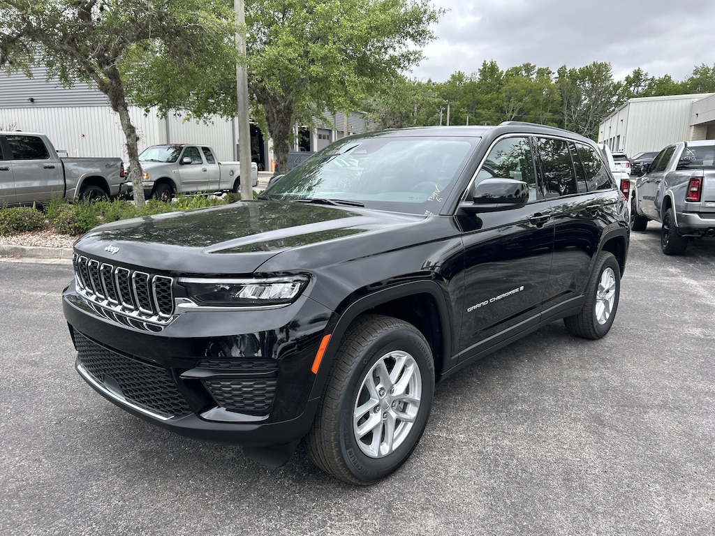 New 2026 Jeep Grand Cherokee LAREDO X 4X4 Sport Utility
