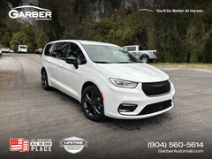 2026 Chrysler Pacifica SELECT Passenger Van