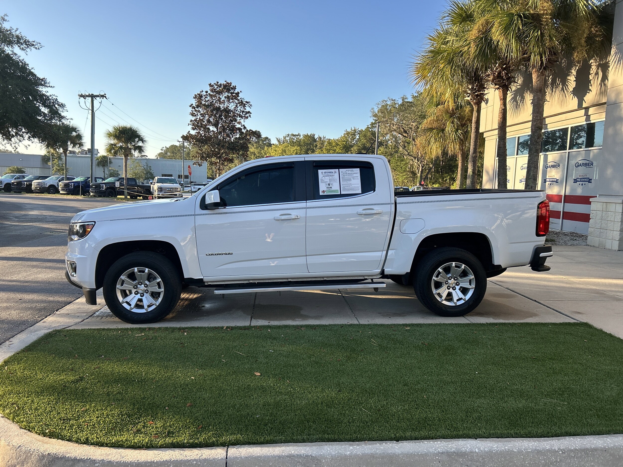2020 Chevrolet Colorado LT photo 3
