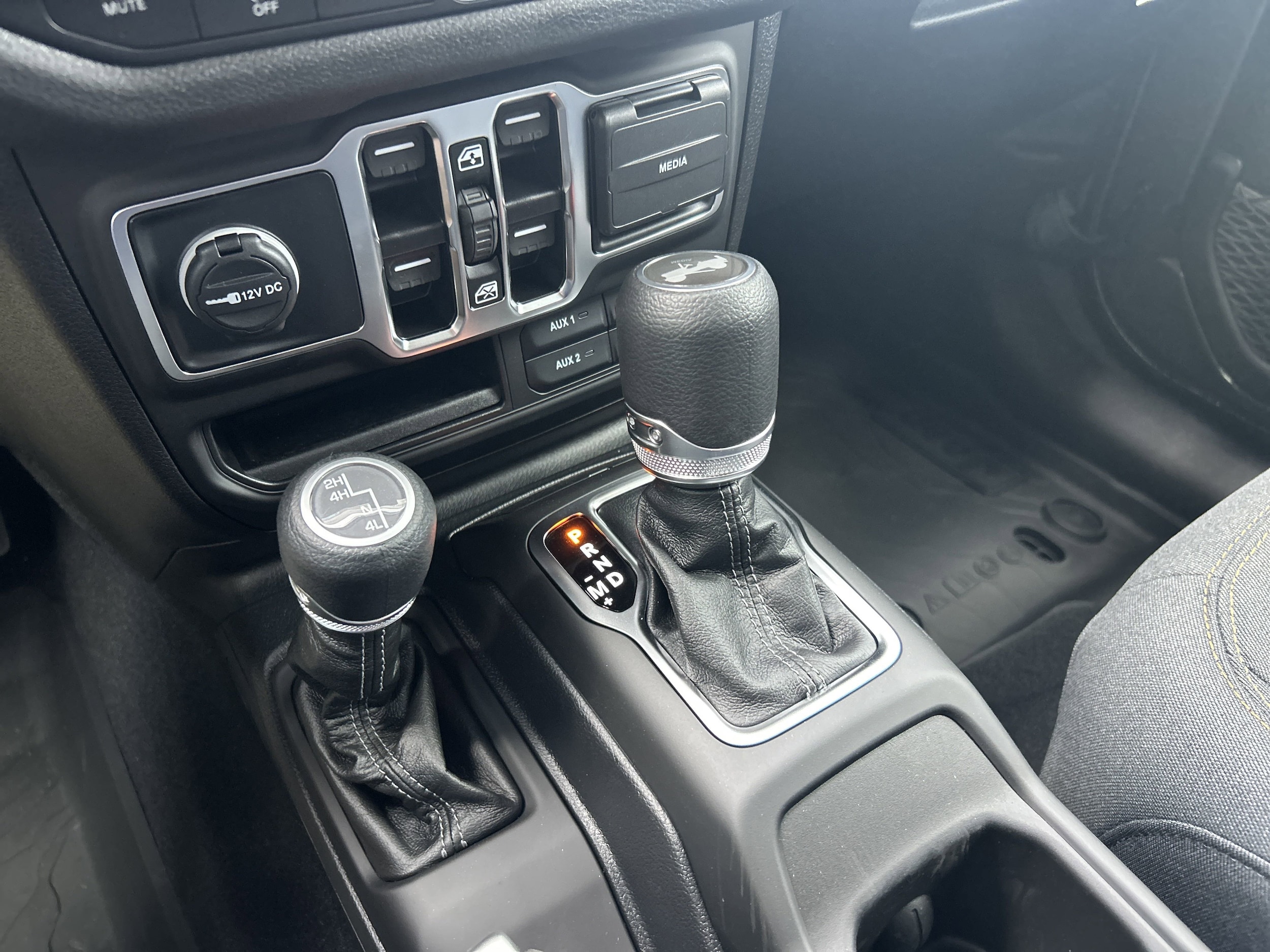 2025 Jeep Wrangler 4-Door Sport - Photo 29