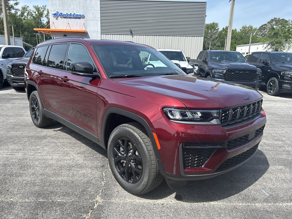 New 2026 Jeep Grand Cherokee L LAREDO ALTITUDE 4X2 Sport Utility