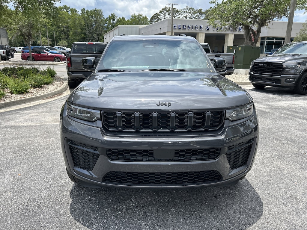 New 2026 Jeep Grand Cherokee L LAREDO ALTITUDE 4X2 Sport Utility