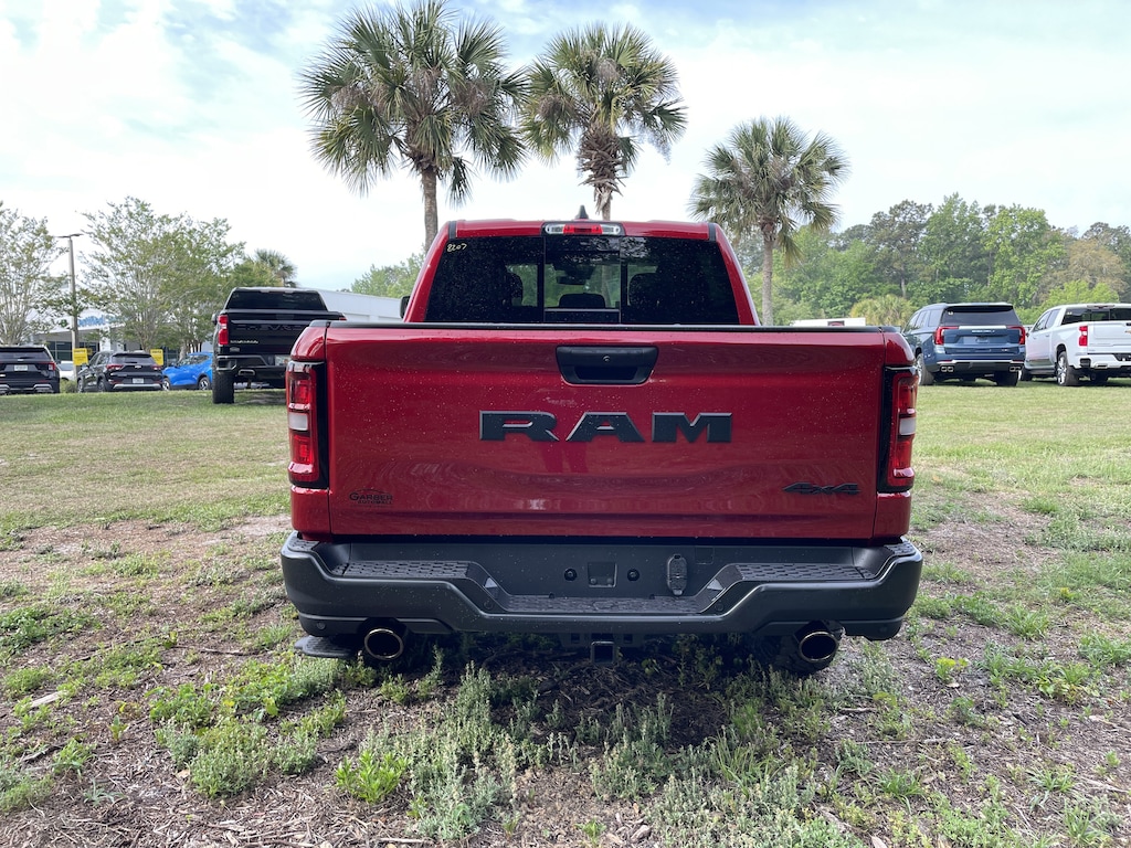 New 2026 Ram 1500 WARLOCK CREW CAB 4X4 5'7 BOX Pickup