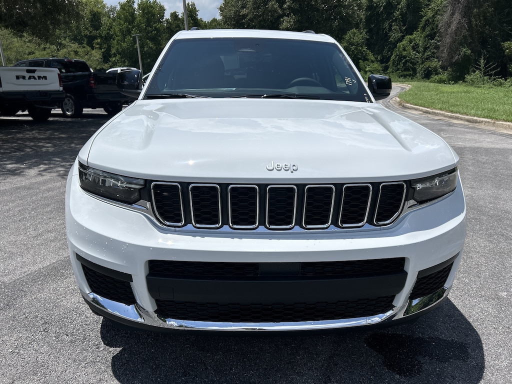 New 2026 Jeep Grand Cherokee L LAREDO 4X2 Sport Utility