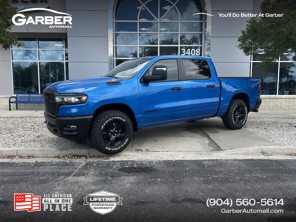 New 2025 Ram 1500 WARLOCK CREW CAB 4X4 5'7 BOX Pickup