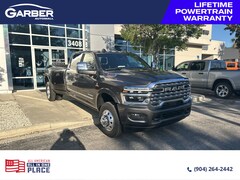 2025 Ram 3500 LIMITED CREW CAB 4X4 8' BOX Pickup