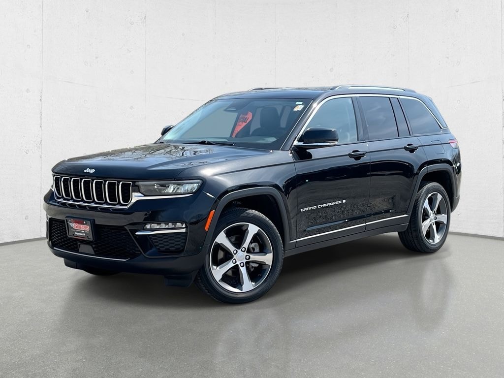 Used 2023 Jeep Grand Cherokee Limited 4x4 SUV