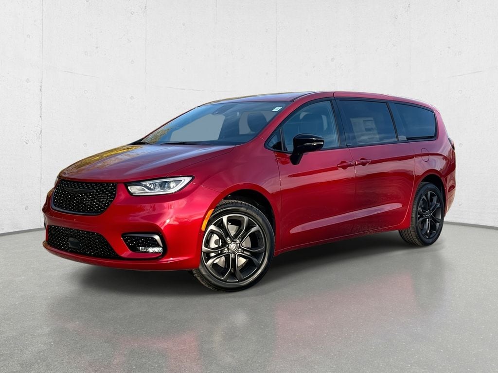 2026 Chrysler Pacifica Select AWD's photo