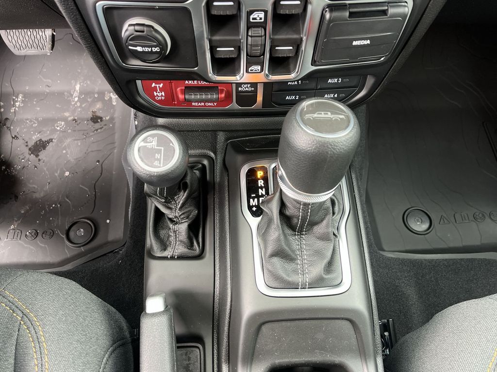 2026 Jeep Gladiator Willys - Photo 22