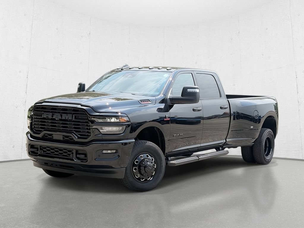New 2026 Ram 3500 BIG HORN CREW CAB 4X4 8' BOX Pickup