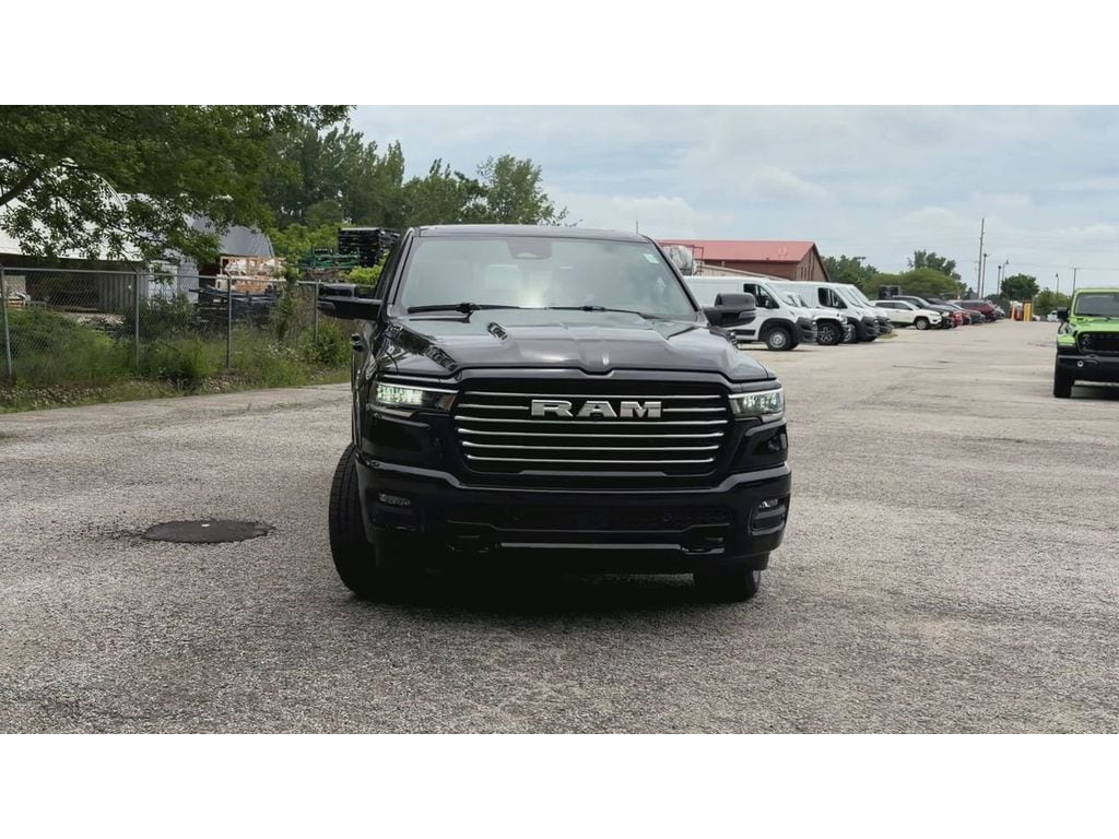 New 2026 Ram 1500 LARAMIE CREW CAB 4X4 5'7 BOX Pickup