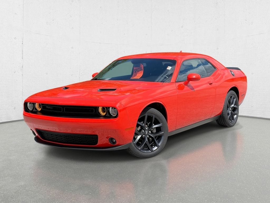 2022 Dodge Challenger SXT Auto's photo