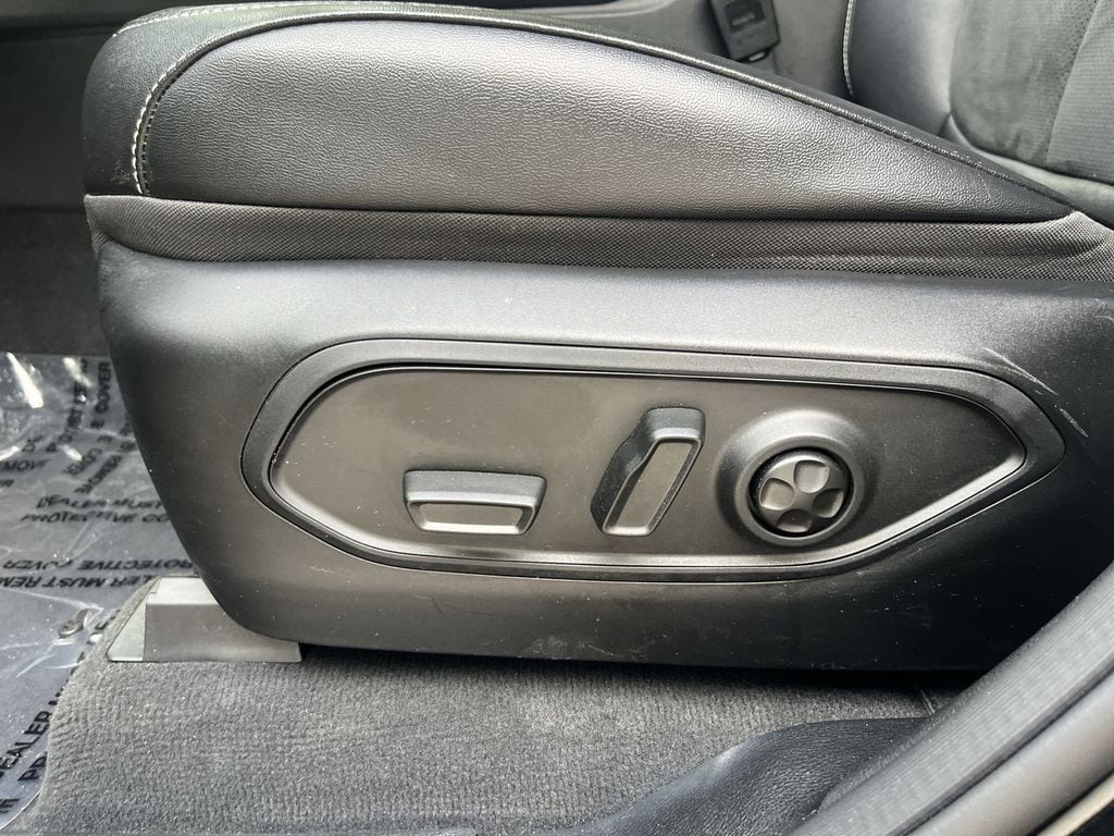 2023 Jeep Grand Cherokee Altitude - Photo 13