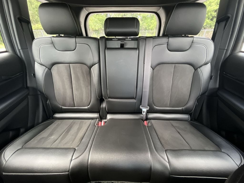 2023 Jeep Grand Cherokee Altitude - Photo 24
