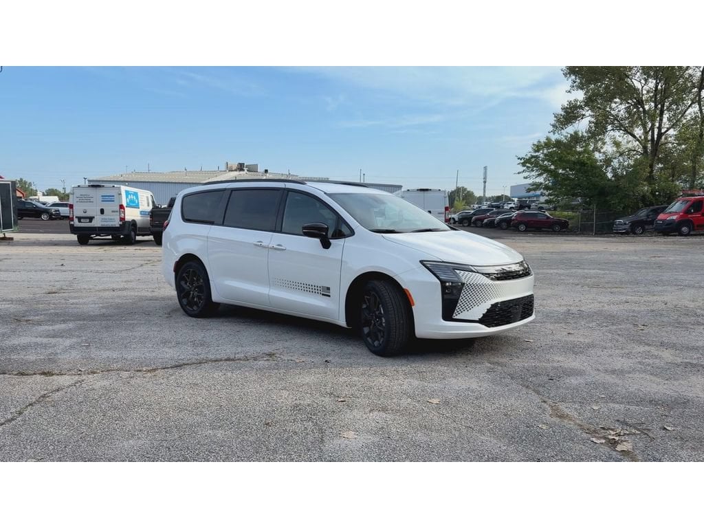 New 2027 Chrysler Pacifica SELECT AWD Passenger Van